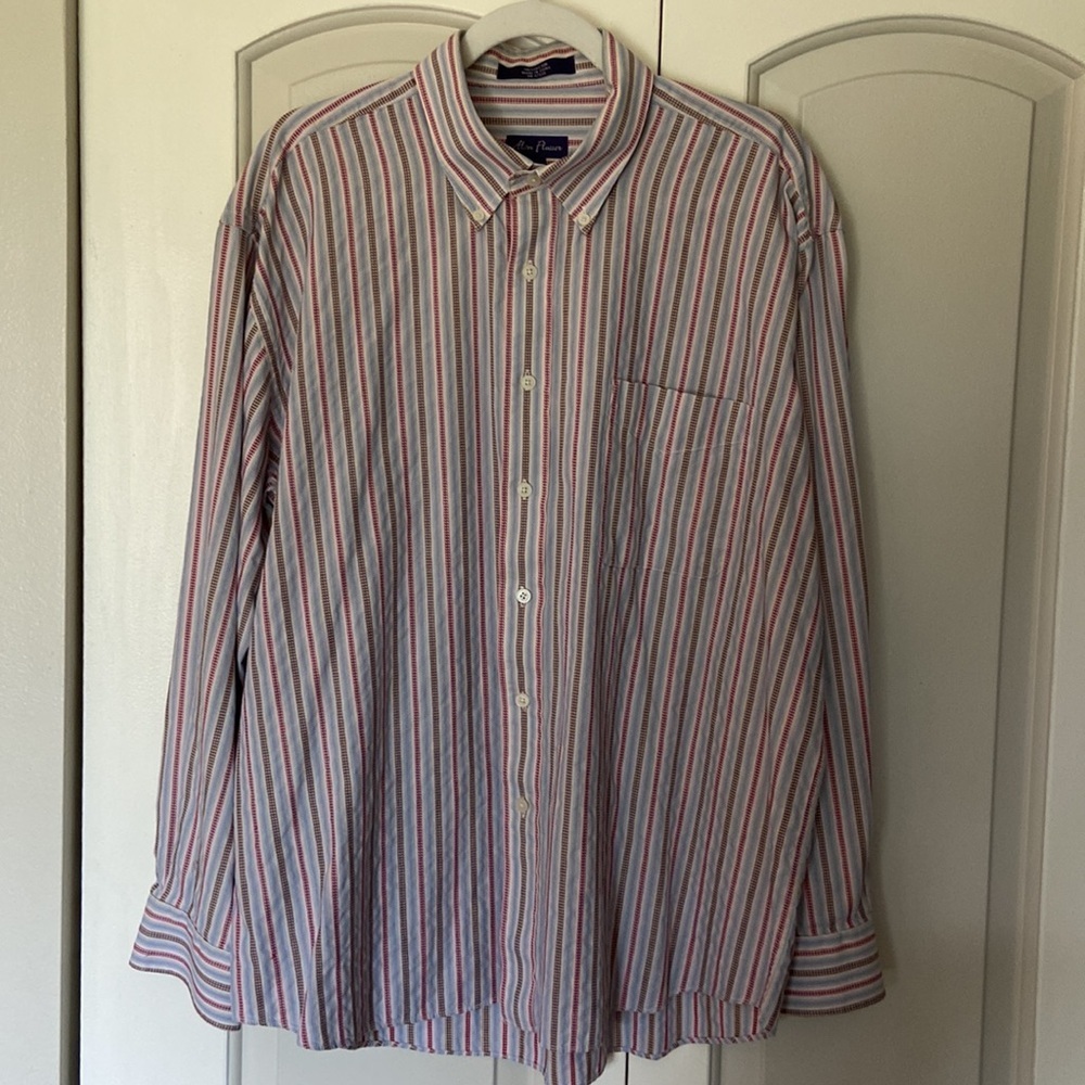 Men’s Alan Flusser red, blue thin pinstripe button  down shirt Size XL, nice